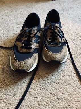 New Balance Black and Brown Patterned Women’s Sneakers